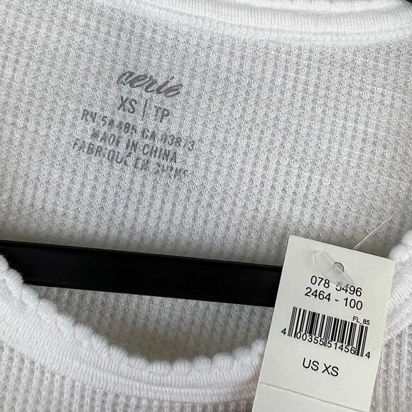 NWT Aerie White Cropped Textured Waffle Baby Tee Size XS Short Sleeves Scalloped - Picture 6 of 6
